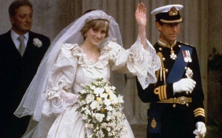 Diana de Gales y príncipe Carlos Foto: Reuters