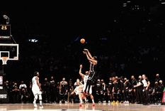 El tiro que todo Brooklyn celebró como un triple, pero fue un doble Foto: Brooklyn Nets El tiro que todo Brooklyn celebró como un triple, pero fue un doble Foto: Brooklyn Nets