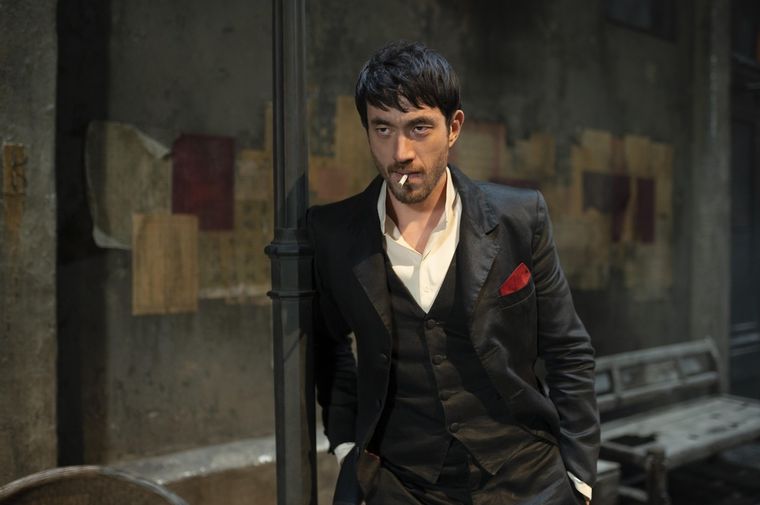 Las dinámicas entre los personajes son tan adictivas como las de Peaky Blinders. Foto: Netflix