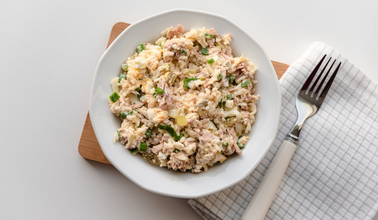 Cómo preparar arroz con atún y mayonesa para toda la familia Foto: Shutterstock
