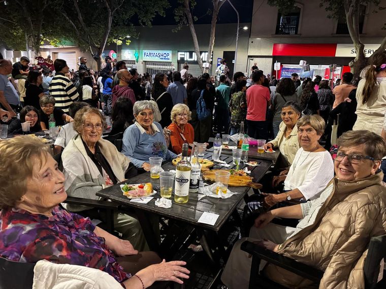 Un grupo de amigas que hace años comparte la Vía Blanca de las Reinas. Un grupo de amigas que hace años comparte la Vía Blanca de las Reinas.