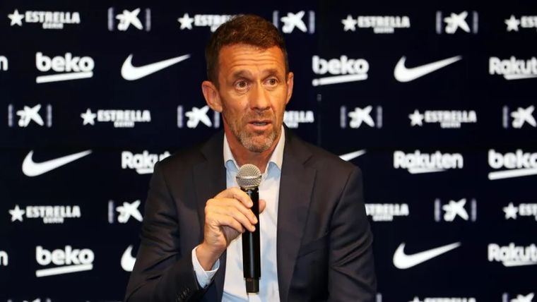 Rubén Planes, durante una conferencia de prensa durante su etapa en Barcelona. Rubén Planes, durante una conferencia de prensa durante su etapa en Barcelona.