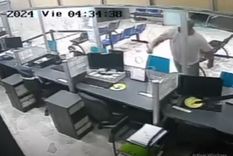 Un hombre causó destrozos en el Hospital Comunitario de Pinamar tras la muerte de un familiar Foto: Captura de video