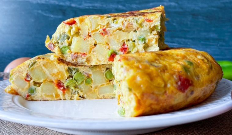 La receta de tortilla paisana surgió como una versión más completa de la tortilla clásica. La receta de tortilla paisana surgió como una versión más completa de la tortilla clásica.