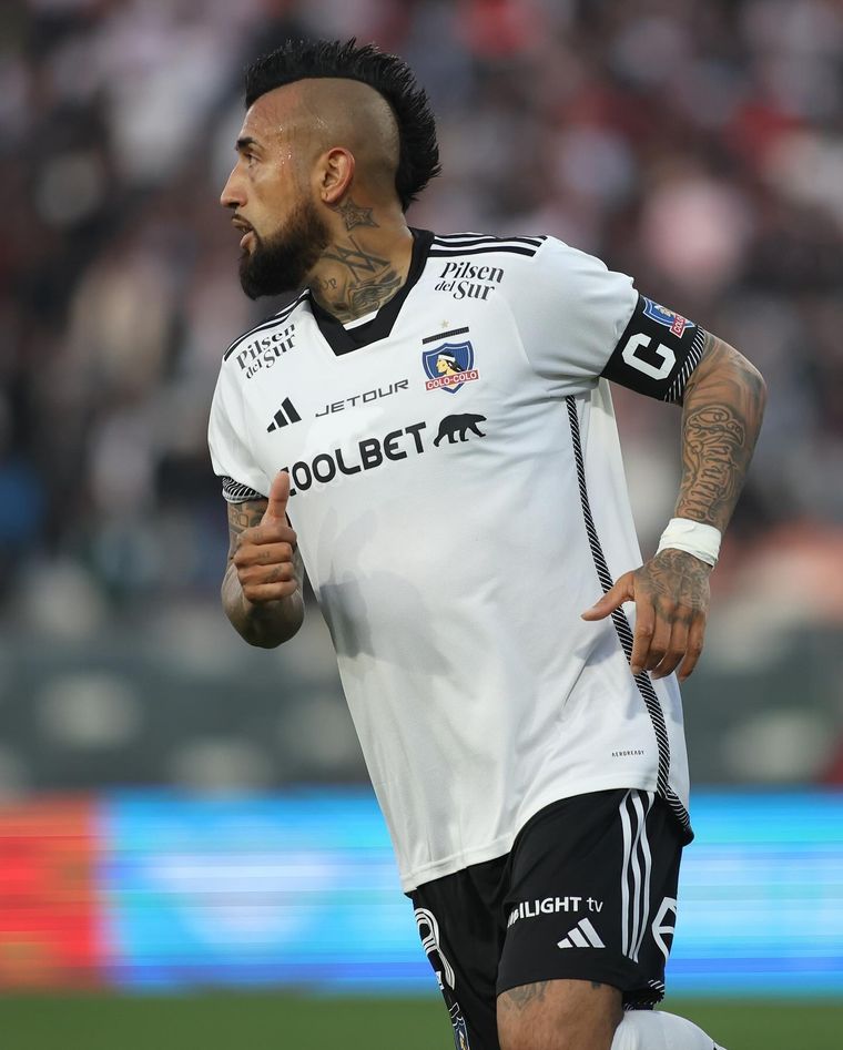 Artuuro Vidal se recupera de una lesión para volver a jugar en Colo Colo. Foto: @kingarturo23oficial