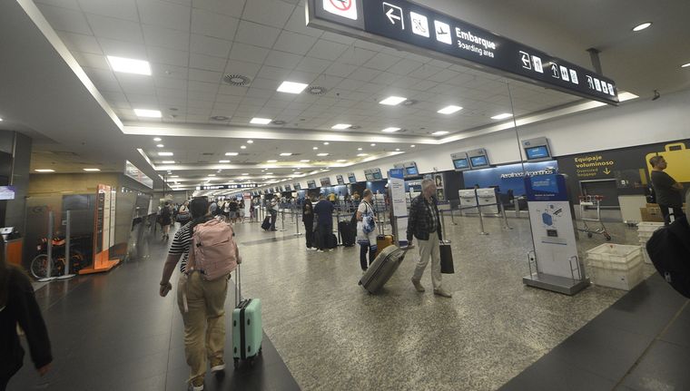 La actividad aerocomercial sigue creciendo, pero el comportamiento entre el mercado de cabotaje y el internacional es diferente Foto: Juan Mateo Aberastain Zubimendi