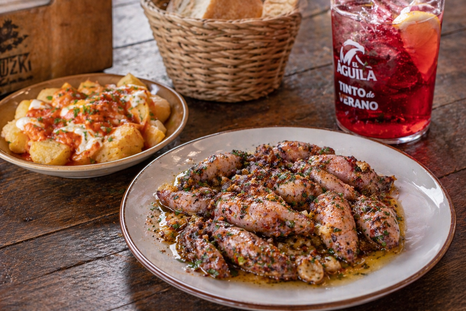 Una auténtica comida española, receta de chipirones al ajillo Una auténtica comida española, receta de chipirones al ajillo
