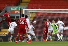 partidazo en anfield: los siete goles del debut de marcelo bielsa en la premier league