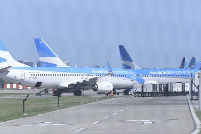 MDZol | El ajuste de gastos y el recorte de servicios está generando que Aerolíneas Argentinas pierda participación de mercado Foto: Juan Mateo Aberastain/MDZ