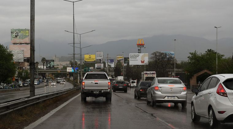 Se registrarán precipitaciones durante la madrugada de este lunes Foto: ALF PONCE MERCADO / MDZ