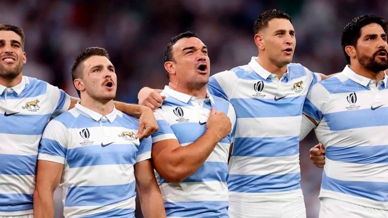 Los Pumas y la emoción en el Himno Nacional ante Gales