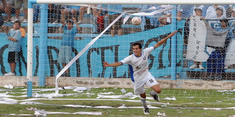 Villa Krause volvió a ganarle a la Escuela Deportiva Junín y culminó en primer lugar. Foto: MDZ
