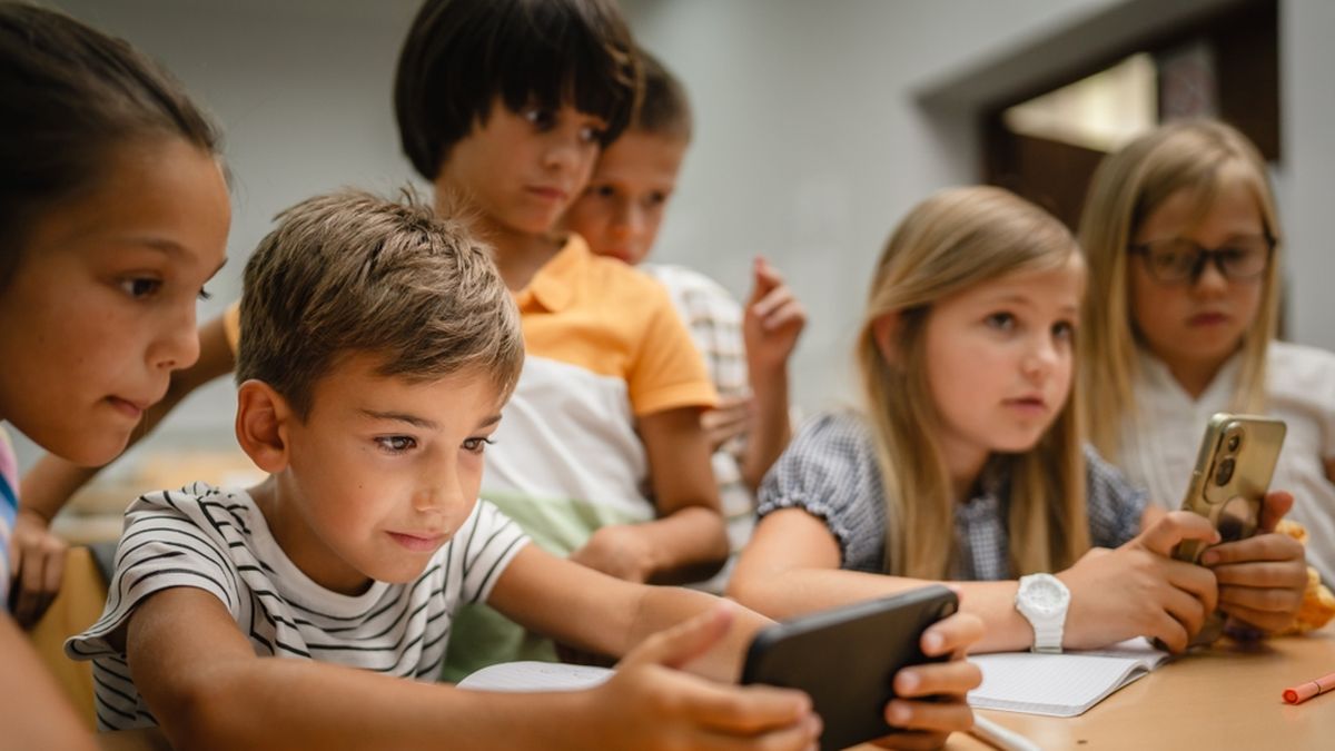 WhatsApp lanza cuentas para menores controladas por los padres: cómo van a funcionar