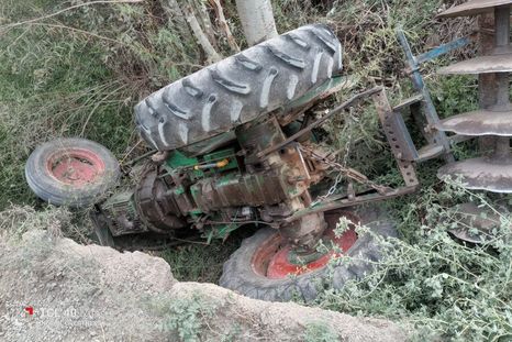 Así quedó el tractor tras el accidente en Lavalle. Así quedó el tractor tras el accidente en Lavalle.