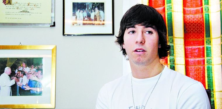 Valentín Azpilicueta en 2016, cuatro años después de la golpiza. Valentín Azpilicueta en 2016, cuatro años después de la golpiza.