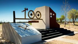 Navia conserva la huella de un pueblo nacido al calor del ferrocarril en el sur de San Luis. Navia conserva la huella de un pueblo nacido al calor del ferrocarril en el sur de San Luis.