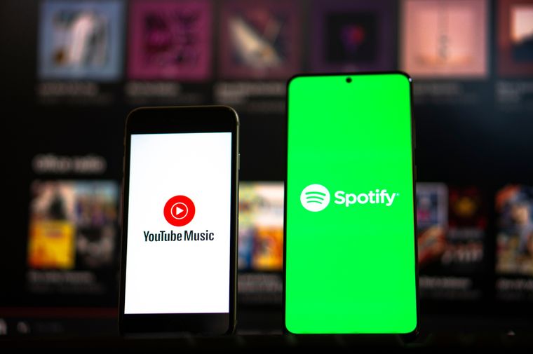 Spotify supera a YouTube Music con funciones clave que mejoran la experiencia musical. Spotify supera a YouTube Music con funciones clave que mejoran la experiencia musical.