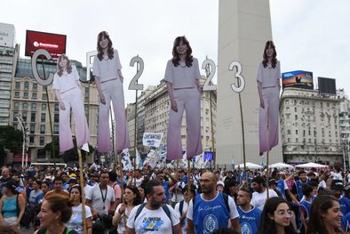 MDZol | Cristina encabeza un acto en el lugar récord de pobreza del país ¿Candidata proscripta? Cristina tiene el clamor de la militancia, pero amaga y no juega. Foto: Télam