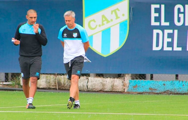 Se lesionó el volante por derecha titular de Atlético Tucumán: Ciro Rius.