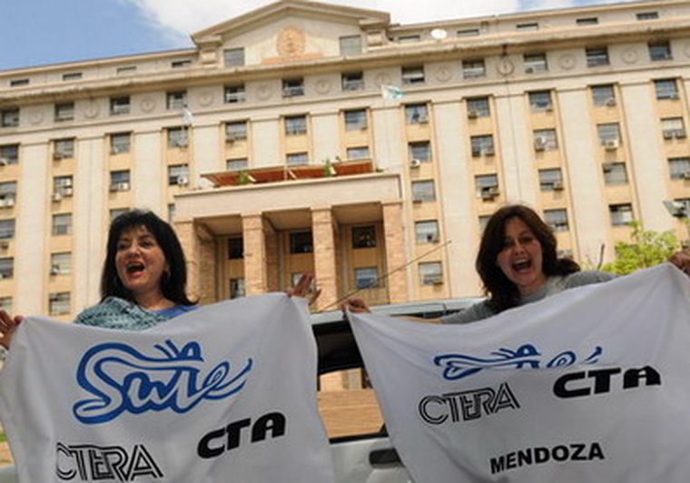 El avance de las Juntas no se puede paralizar ni postergar, sostienen el gremio. Foto: Mdz