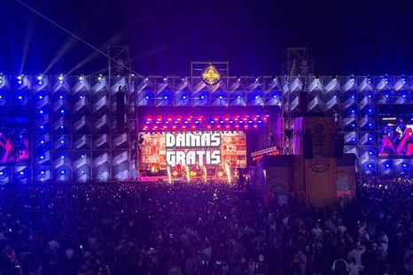 La tercera noche vibró con más de 35.000 asistentes en el Hipódromo. La tercera noche vibró con más de 35.000 asistentes en el Hipódromo.