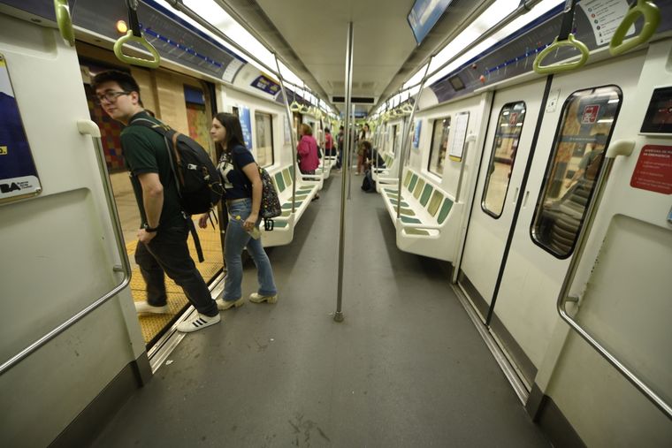 Cómo quedan las tarifas del subte y los colectivos en el AMBA. Cómo quedan las tarifas del subte y los colectivos en el AMBA.