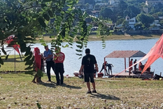 El trabajo de las fuerzas en la zona del río Foto: gentileza Carlos Paz Vivo