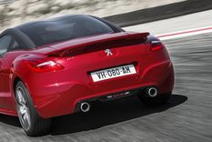 Las marcas de autos celebraron la quita del impuesto interno y ofrecen unidades de los $18 millones Foto: Stellantis