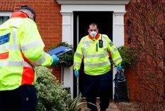Reino Unido está empleando muchos recursos en rastrear las variantes de covid para evitar que se propaguen. Foto: GETTY IMAGES