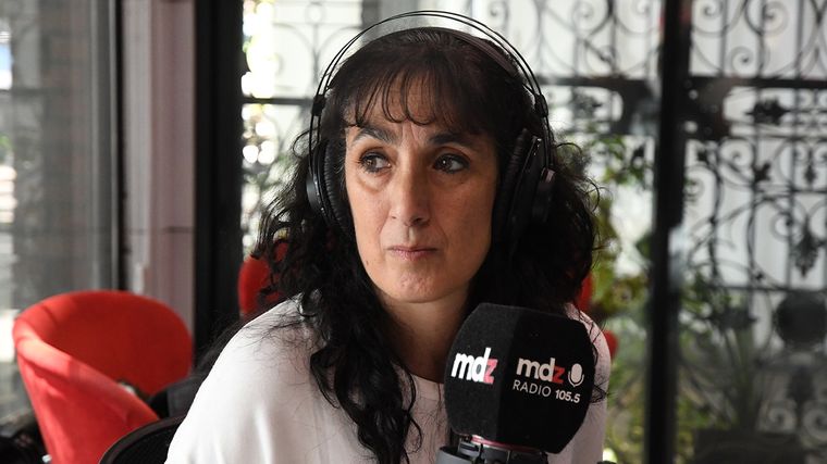 Valeria Hasan en MDZ Radio 105.5 FM Foto: Rodrigo DAngelo / MDZ