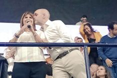 Besos Patricia Bullrich y Horacio Rodríguez Larreta muestran gestos de distensión pero la pelea sigue. Foto: Twitter Besos Patricia Bullrich y Horacio Rodríguez Larreta muestran gestos de distensión pero la pelea sigue. Foto: Twitter