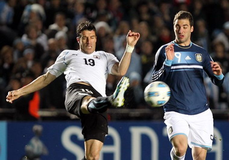 Argentina - Uruguay se verán en octubre en Mendoza. Foto: EFE