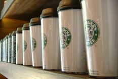 nueva york prohibe los vasos gigantes para gaseosas y cafe