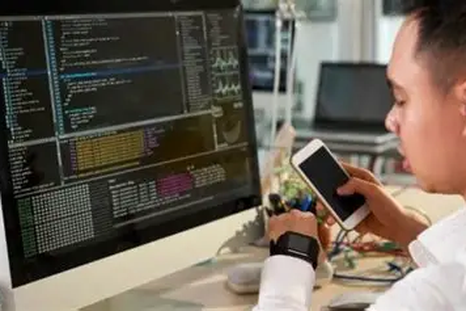 Las pruebas de software siempre han sido un pilar fundamental Del desarrollo de software Las pruebas de software siempre han sido un pilar fundamental Del desarrollo de software