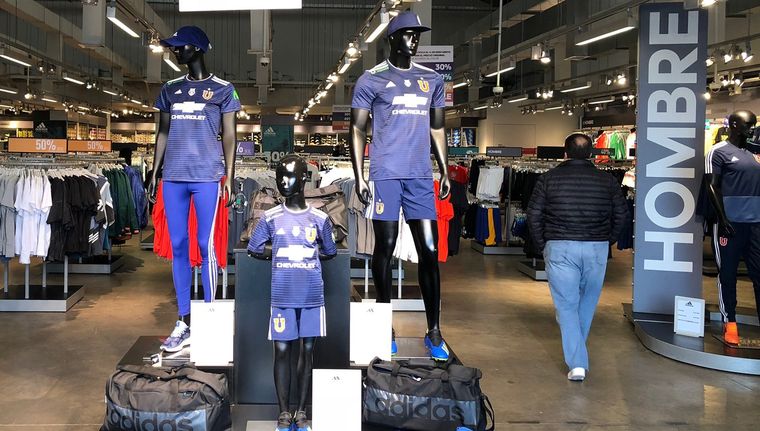 Las zapatillas deportivas entre las que más conviene comprar en Chile. Foto: Arauca Mall