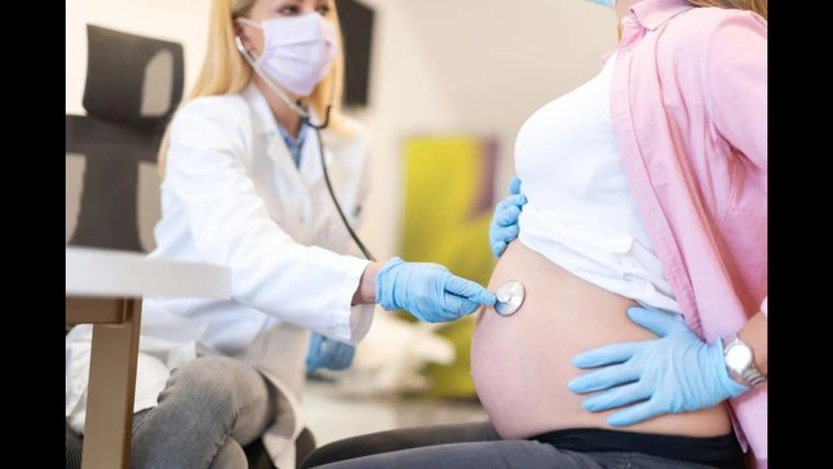 Habrá mayor riesgo de patologías maternas y/o fetales Foto: Foto: Businessinsider