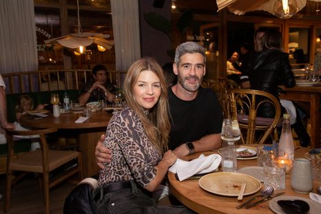 Marcela Kloosterboer junto a Fernando Sieling, su marido. Marcela Kloosterboer junto a Fernando Sieling, su marido.