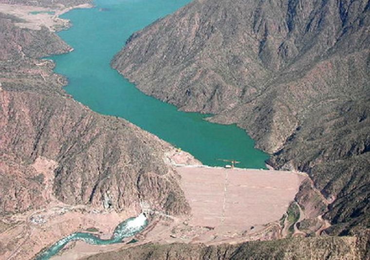 El Dique de Potrerillos en toda su magnitud. Foto: web