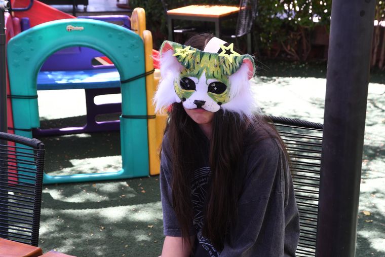 La tendencia adolescente entre la búsqueda identitaria y la violencia digital.