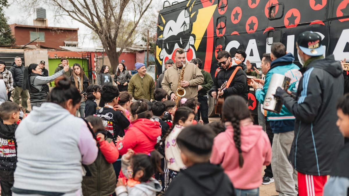 El tierno gesto de Los Caligaris con un comedor de Córdoba por el Día del Niño