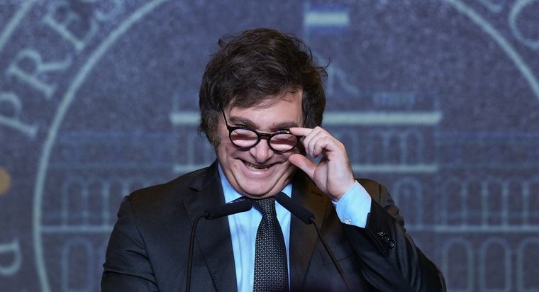 Javier Milei propuso implementar el modelo de obras chileno en Argentina Foto: Noticias Argentinas