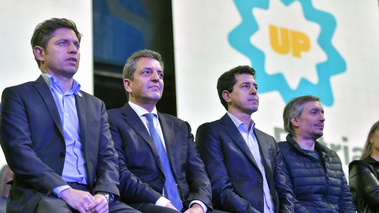 Massa, Kicillof y Máximo Kirchner mantuvieron un cónclave clave de cara al rearmado del peronismo. Massa, Kicillof y Máximo Kirchner mantuvieron un cónclave clave de cara al rearmado del peronismo.