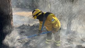 El combate contra el incendio forestal que afecta a la zona de Guasapampa, en la provincia de Córdoba continúa sin descanso desde el domingo El combate contra el incendio forestal que afecta a la zona de Guasapampa, en la provincia de Córdoba continúa sin descanso desde el domingo