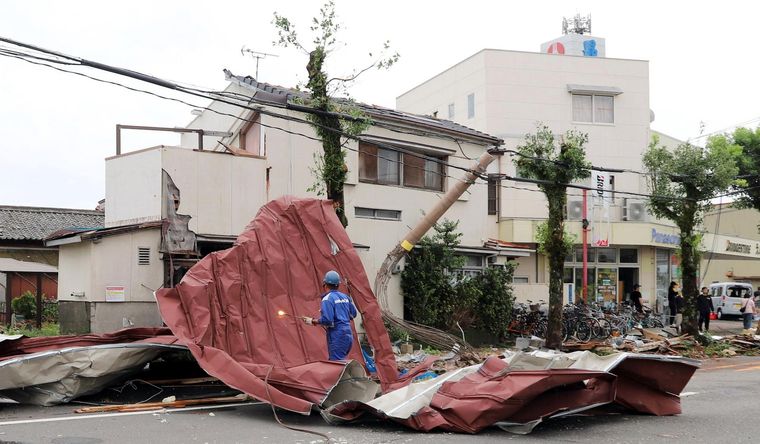 Japón evalúa daños y el tifón sigue. Foto: EFE