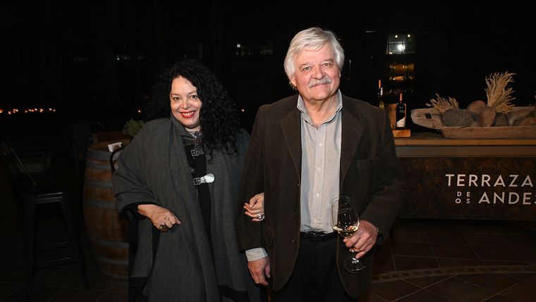 La artistas Marcela Furlani y Blas Aranguren. La artistas Marcela Furlani y Blas Aranguren.