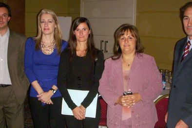 MDZol | Invitados y disertantes: Germán Sala, María Amelia Videla, Mariana Lahún, Fanny Sarobe y Fernando Podestá, gerente regional de Manpower. Foto: MDZ