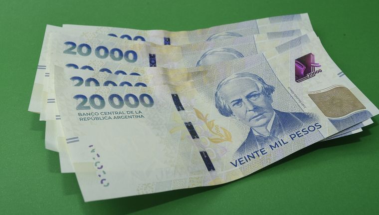 López Murphy busca reemplazar al peso argentino por los Argentum.