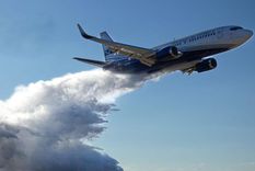 Así es el Boeing 737 Fireliner que combatirá los incendios en Chubut.