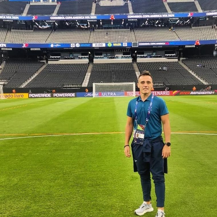 El sanmartiniano fue uno de los árbitros de la Copa América Estados Unidos 2024 que ganó Argentina. El sanmartiniano fue uno de los árbitros de la Copa América Estados Unidos 2024 que ganó Argentina.