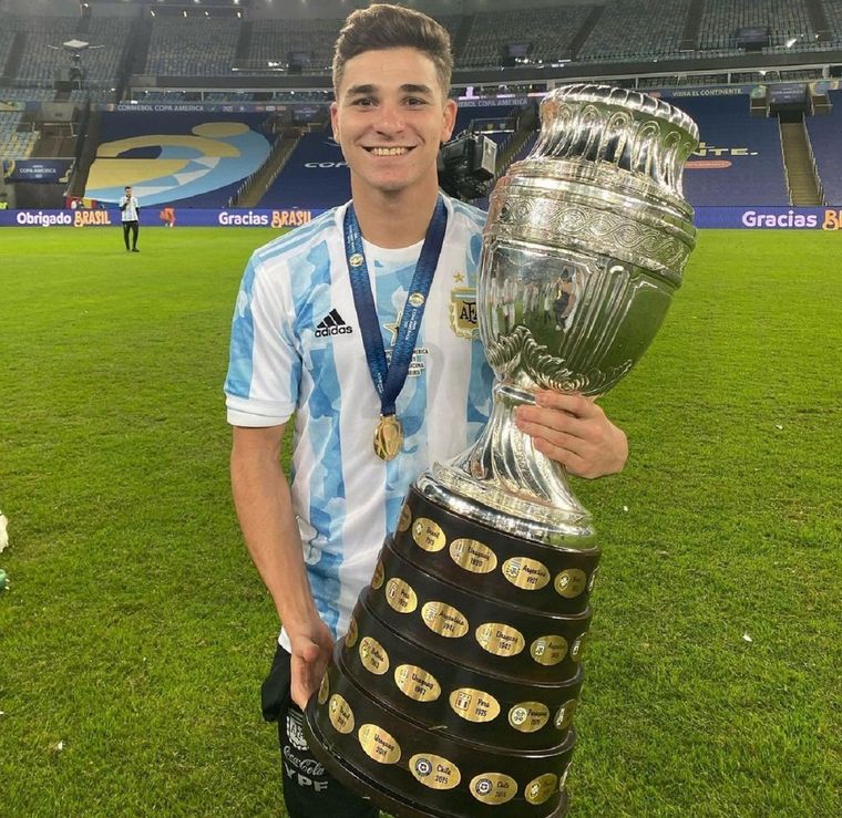 Julián Álvarez podría dejar River en este mercado. Foto: River Plate